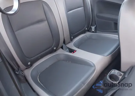 2015 Volkswagen Beetle 1.8T Fleet Edition из США, поврежденный, VIN 3VWF17AT5FM637655